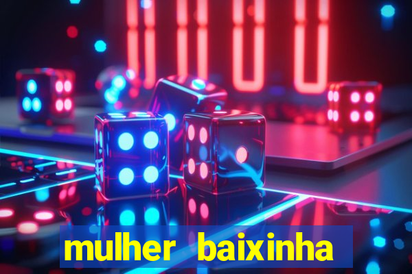 mulher baixinha transando com homens altos